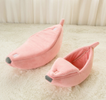 Banana dog bed Pink