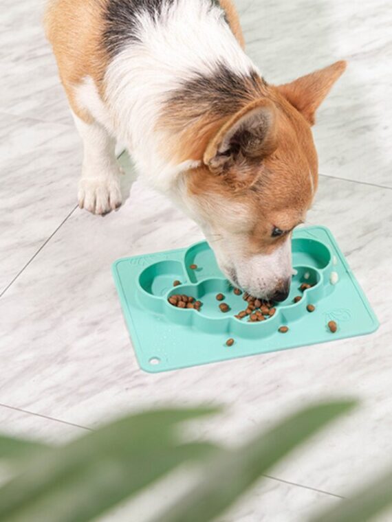 New-Silicone-Pet-Food-Tray-Dog-Feeding-Slow-Food-Bowl-Animal-Avatar-Dispending-Mat-Licking-Pad[1]